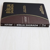 Bíblia NVI Slim: Estilo e Fé ao Seu Alcance - imagem 2