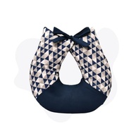 Almofada de Amamentação Triangular Marinho - Conforto Ergonômico para Mãe e Bebê - imagem 2