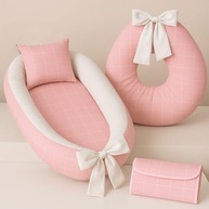 amamentacao-kit-premium-de-rosa-com-redutor-xadrez-ninho-portatil-almofada-estampado-trocador-a-e-baby-a