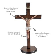 Crucifixo de Mesa Médio em Madeira e Resina - Decoração Católica para Oratório e Ambientes Sagrados - imagem 4