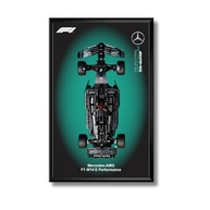 Quadro Expositor para Carro F1 Mercedes AMG 50x80cm - Impressão UV em Acrílico com Moldura Preta e Acessórios - imagem 2