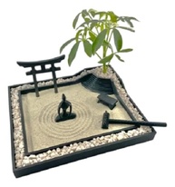 Jardim Zen Japonês Decorativo com Torii e Ancinho - Linha Reta | Design Tradicional para Relaxamento e Decoração - imagem 1