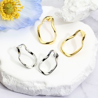 Brincos Folheados Ouro 18k: Elegância Antialérgica - imagem 2