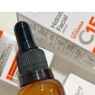 Sérum Facial com Vitamina C15% Labotrat: Hidratação e Antienvelhecimento - imagem 2