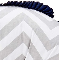 Apoio para Amamentação Biramar Baby Brooklyn Chevron Cinza/Marinho - Conforto e Estilo para Mães Modernas - imagem 4