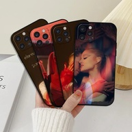 Capa iPhone Ariana Grande: Estilo e Proteção! - imagem 2