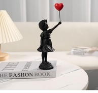 Estátua de Menina com Balão em Resina - Arte Moderna Inspirada em Banksy para Decoração de Casa - imagem 3