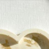 Bandeja de Gesso Dourada: Toque de Luxo Artesanal - imagem 2