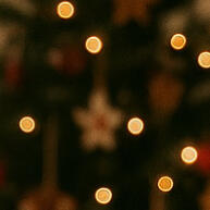 arvore-de-natal-gravada-com-jesus-decoracao-crista-unica-e-rustica