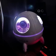 Mini Umidificador Astronauta LED - Cápsula Espacial Portátil Silenciosa para Quarto e Escritório - imagem 3