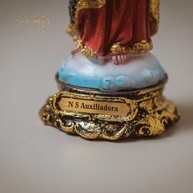 Imagem Nossa Senhora Auxiliadora 20cm em Resina Importada - Pintura Manual com Detalhes Exclusivos - imagem 4