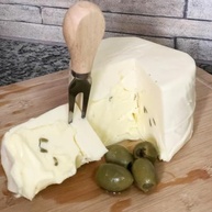Queijo Minas Recheado com Requeijão e Azeitona, Peça - imagem 4