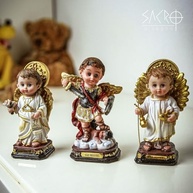 São Gabriel Arcanjo Baby 12cm em Resina - Imagem Sagrada para Decoração e Oração - imagem 3