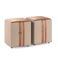 banqueta-e-puffs-a-para-conjunto-confortavel-em-couro-2-linho-a