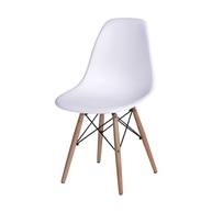 Cadeira de Jantar Eames Eiffel Branca em Polipropileno com Base em Madeira – Design Moderno e Confortável - imagem 2