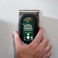 Battery Tender Junior 800: Carregador e Mantenedor Inteligente 12V para Baterias de Motos e Veículos - imagem 5