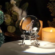 Bola de Cristal 3D com Girafas Mãe e Bebê - Decoração Elegante e Presente Especial - imagem 4