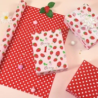 WERNNSAI Papel de embrulho de primeiro aniversário Berry – 1 rolo de 43 cm x 5 m de papel de embrulho de morango rosa doce para embalagem de aniversário, lembrancinhas de festa de chá de bebê, design - imagem 4