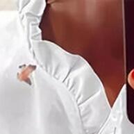 Blusa Elegante com Estampa de Borboleta e Babados - imagem 1