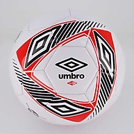 Bola de Futebol Umbro Ultra Campo: Domine o Jogo! - imagem 1