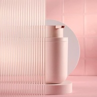 bold-rosa-no-sabonete-banheiro-e-moderno-liquido-porta-design-a-praticidade-duna-a