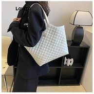 Bolsa Lovito Retrô: Estilo e Espaço! - imagem 1