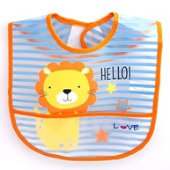 Babador com Bolso Leão Laranja Love - Impermeável e Confortável para Bebês - imagem 3