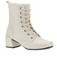 Bota Feminina Bico Quadrado: Estilo e Conforto! - imagem 1