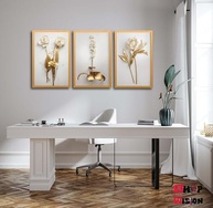 Quadros Decorativos Flor Tulipa Branca Dourada - Trio 3 Peças 50x30cm | Design Premium para Quarto e Sala - imagem 4