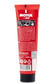 Motul Scratch Remover 100ml: Renove o Brilho do Seu Carro com Facilidade! - imagem 3