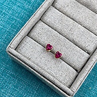 Brinco Coração 5mm Ouro 18k: Elegância que Encanta - imagem 1