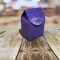 Caixa Milk Glitter Roxa: 8 Lembrancinhas! - imagem 1
