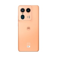 Motorola Edge 50 Ultra 5G: 512GB, 24GB RAM, Câmera 50MP AI, IP68 - Peach Fuzz Couro Vegano - imagem 4