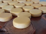 Queijo Canastra Meia Cura 2kg - Região da Serra Canastra - imagem 4