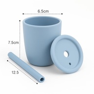 Copo para Bebê com Canudo em Silicone Azul 100ml - Seguro, Livre de BPA, 6m+ - imagem 4