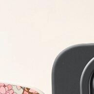 Capa de Silicone para Redmi Note 14 Pro 4G – Design Luxuoso com Flores e Letras - imagem 1