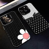 Capa iPhone: Bolinhas Preto e Branco - Proteção Premium - imagem 1
