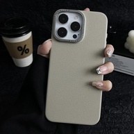 Capa iPhone: Proteção Premium em Couro Lichee - imagem 1