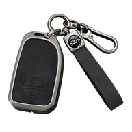 Capa de Chaveiro Premium Couro e Liga de Zinco para Toyota Aygo, Yaris, Hiace (2 Botões) - imagem 2