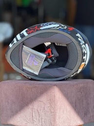 Capacete Race Tech Hit Faster: Segurança e Estilo para suas Aventuras - imagem 3