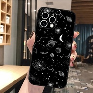 Capinha iPhone: Astronauta e Lua 🚀 - imagem 4