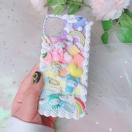Capinha Kawaii 3D: Seu Celular Mais Divertido! - imagem 1