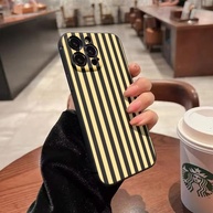 Capinha Poco: Listras Minimalistas e Proteção! - imagem 4