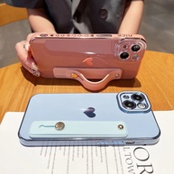 Capinha iPhone com Pulseira: Estilo e Segurança! - imagem 4