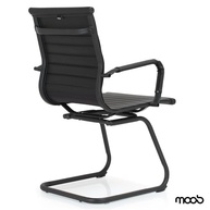 Cadeira de Escritório Moob Berlim Executiva All Black com Base Fixa e Estrutura em Aço Carbono - imagem 5