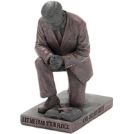 Estatueta Pastor Praying Career Dicksons em Resina Bronze 12,7cm - Inspiração Espiritual para sua Casa - imagem 2