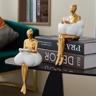Estátua Feminina Dourada Moderna em Resina | Decoração Elegante para Casa e Escritório - imagem 4