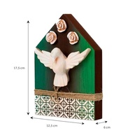 Enfeite de Parede Casinha Divino Espírito Santo - Madeira Artesanal Decorativa com Detalhes Rústicos - imagem 4