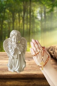 Anjo Decorativo em Gesso 20cm - Estilo Religioso com Terço | Decoração Católica e Presente Dia das Mães - imagem 3