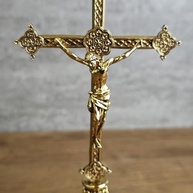 Crucifixo de Metal Católico BC 19,8 cm - Decoração Devota em Liga de Zinco com Revestimento Dourado - imagem 5